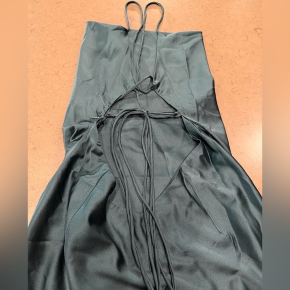 NWT BABYBOO MISHA MAXI DRESS - EMERALD Sz: M - Picture 10 of 15